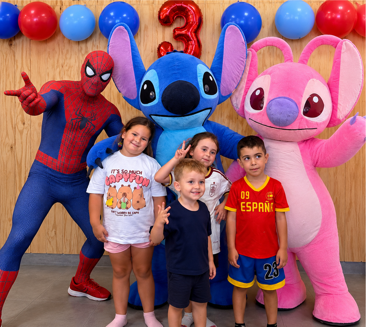 Personajes sorpresa Spiderman, Stitch y Ángel